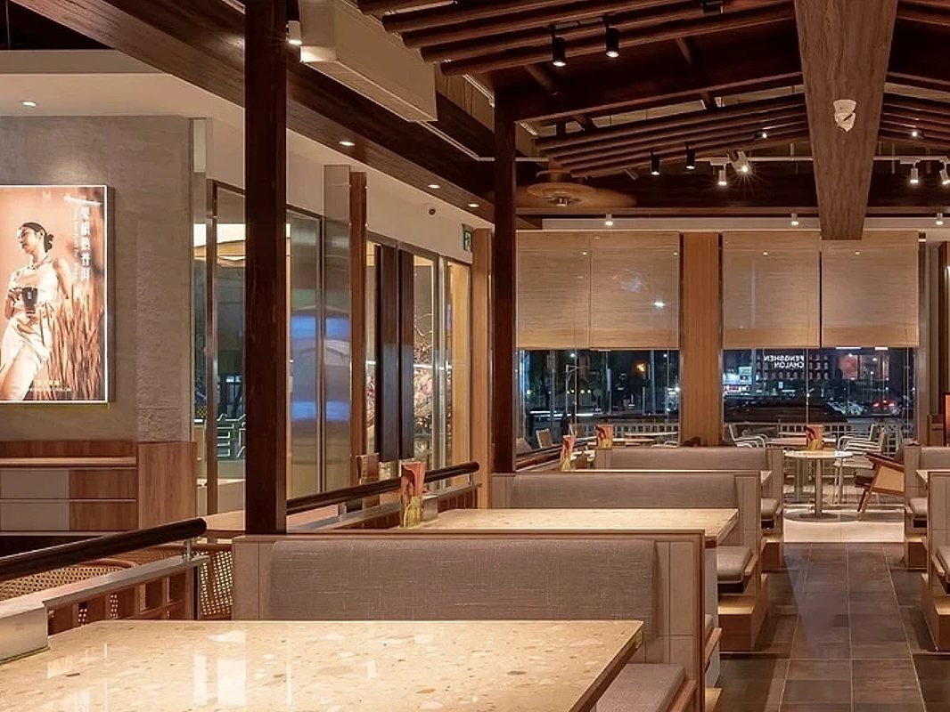 豐生茶館室內用餐空間
